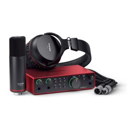 Focusrite Scarlett 2i2 Studio 4th Gen Recording Bundle