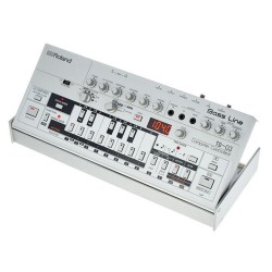 ROLAND TB-03 BASS LINE SYNTHESIZER 