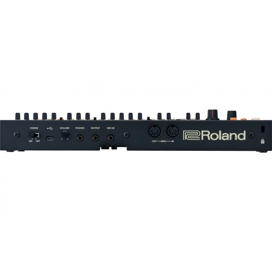 ROLAND JU-06A BOUTIQUE SYNTHESIZER