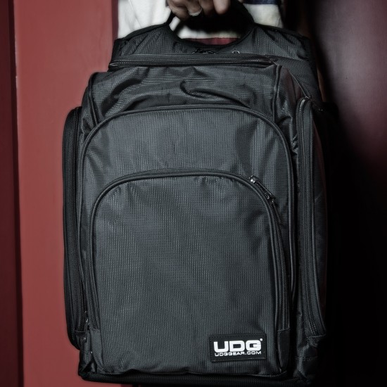 UDG Ultimate DIGI Backpack Black/Orange Inside