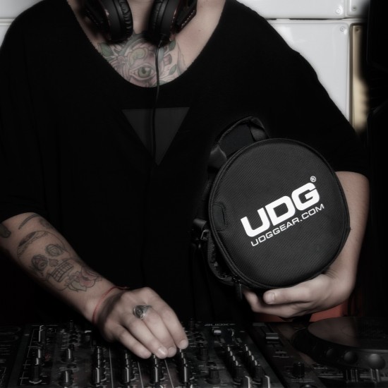 UDG Ultimate DIGI Headphone Bag Black
