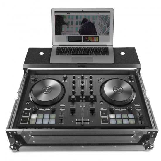 UDG Ultimate Flight Case NI Traktor Kontrol S2 MK3 Silver Plus Laptop Shelf